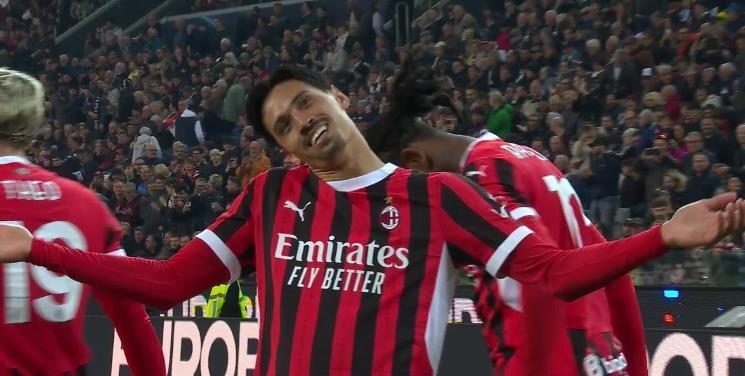 包含乌迪内斯凭客场进球险胜荷兰体育俱乐部的词条